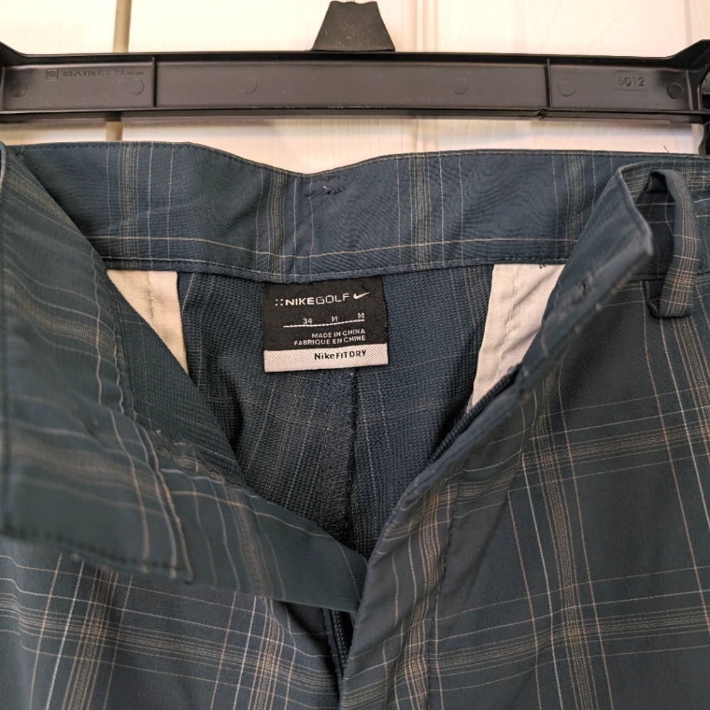 Nike Golf Shorts - Picture 3 of 3